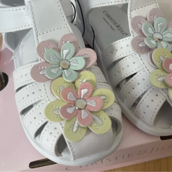 NWT Christie & Jill Toddler 8 Girls White Mila Sandals Flower Memory Foam Shoes - Picture 3 of 7